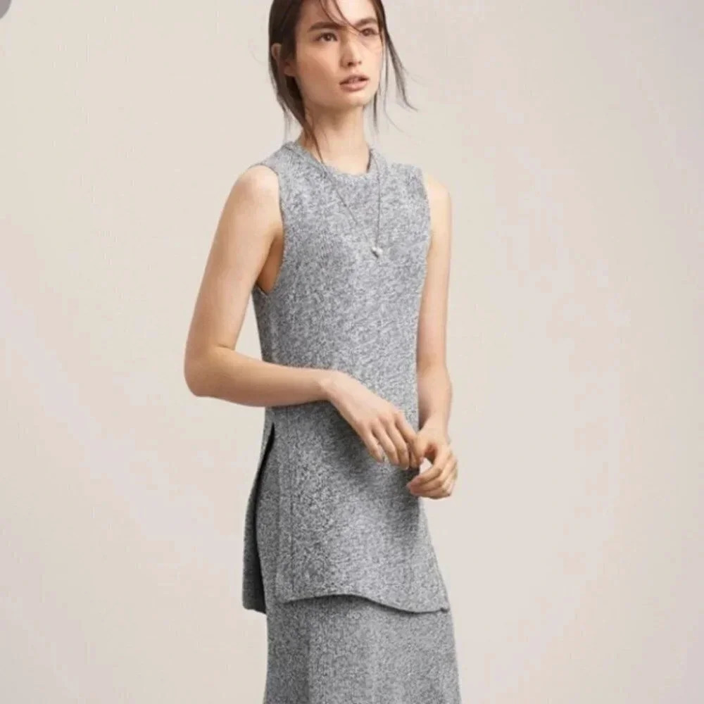 Aritzia - Heather Grey Palmier Sleeveless Sweater Tunic